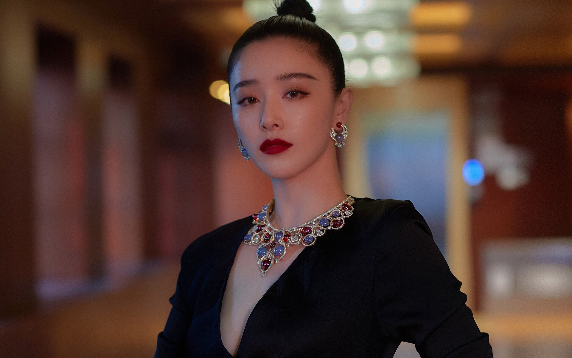 开云官网首页-美因茨球队在场上表现出色，以出色表现赢得比赛，美因茨ds