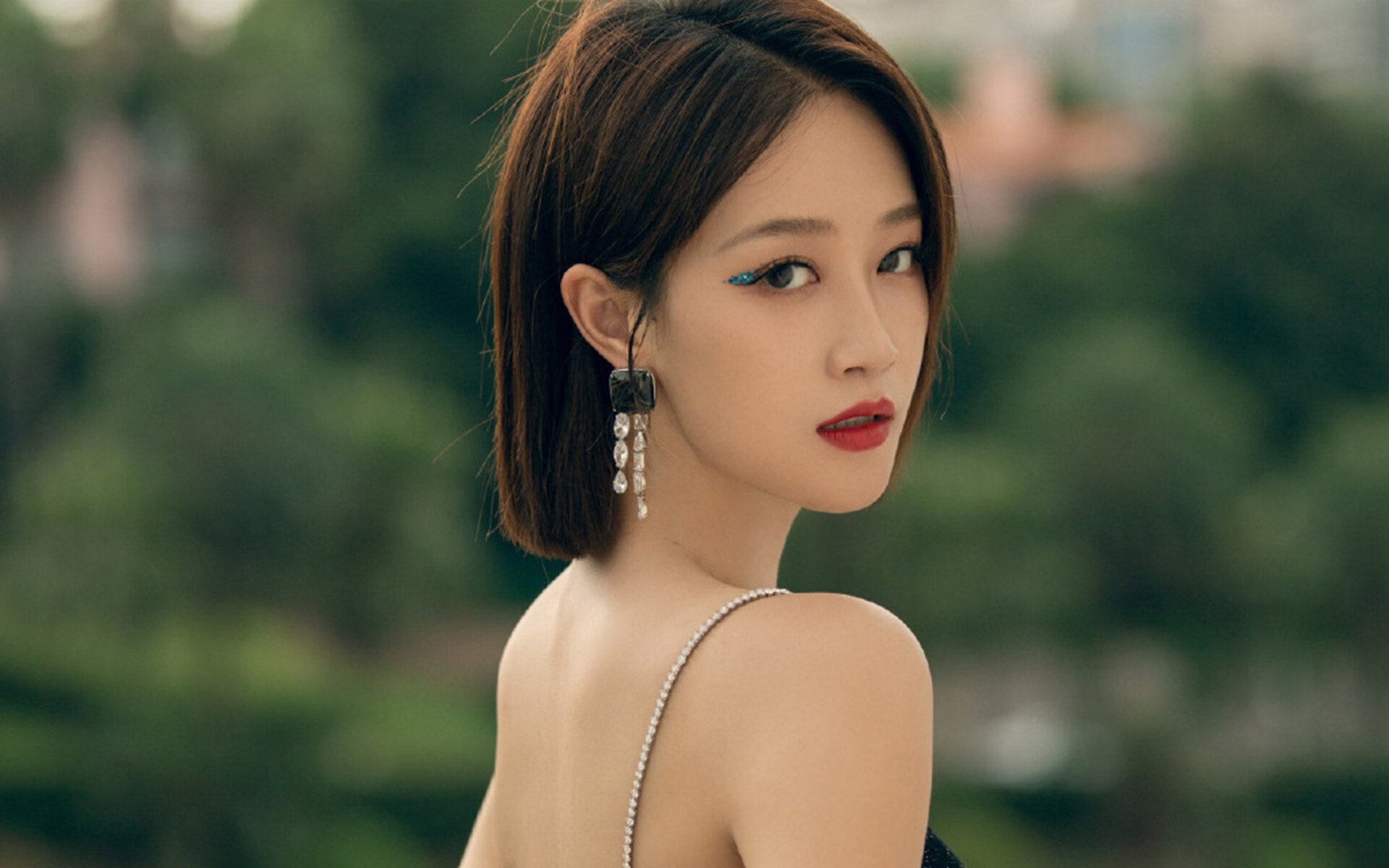 开云下载-中国选手包揽亚洲击剑锦标赛女子花剑前三，击剑全国冠军女