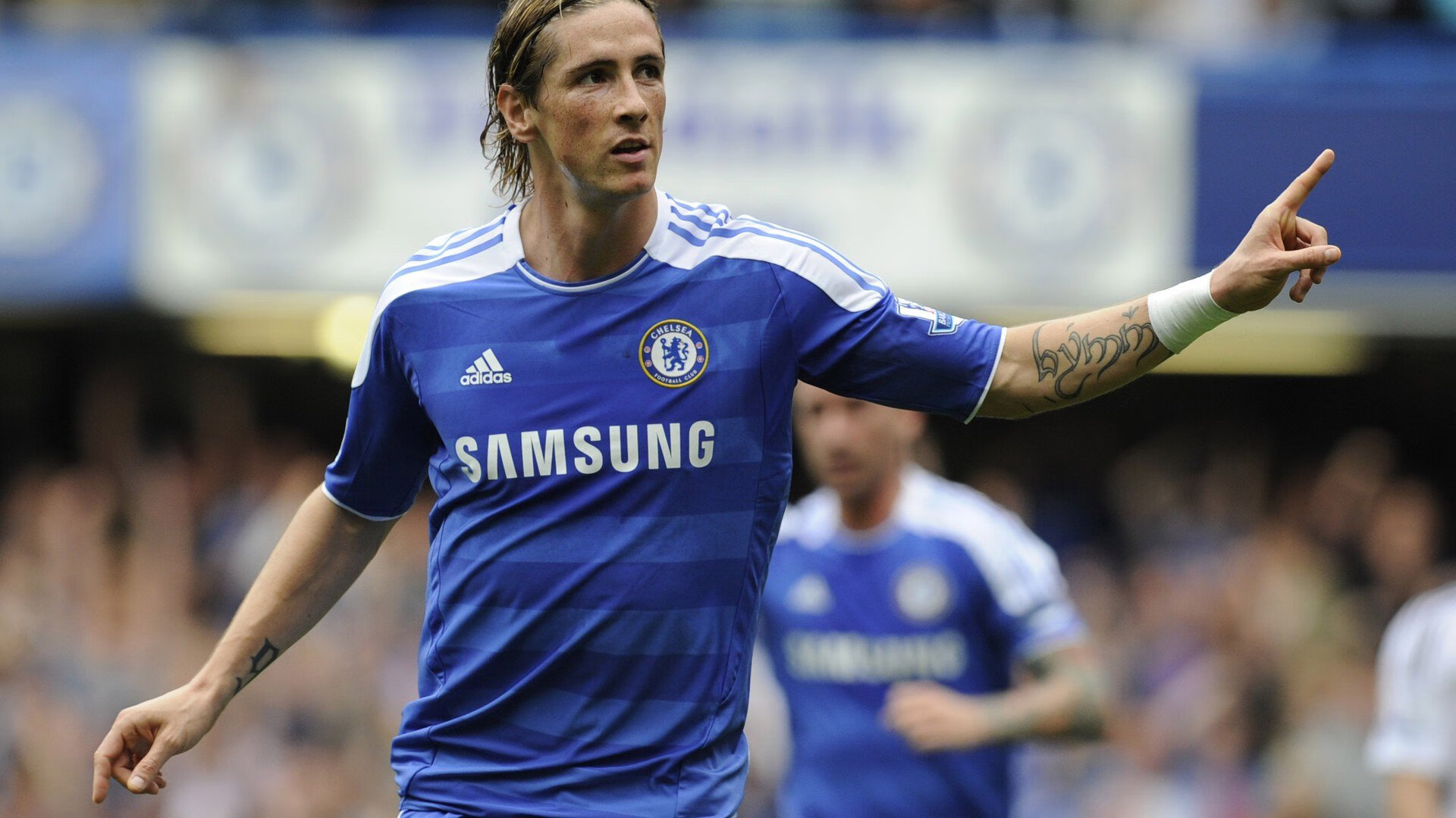 开云·体育全站登录地址-英超激烈冲刺：每一秒都令人心跳加速！，英超精彩