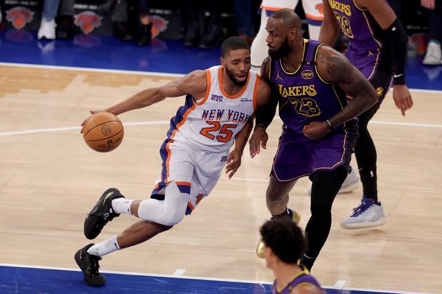 开云体育：勇士队战术调整：科尔计划增加普林斯顿战术的简单介绍